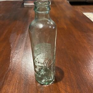 Straight sided Soda Bottle Coca Cola 2007 Green glass 9.3 OZ